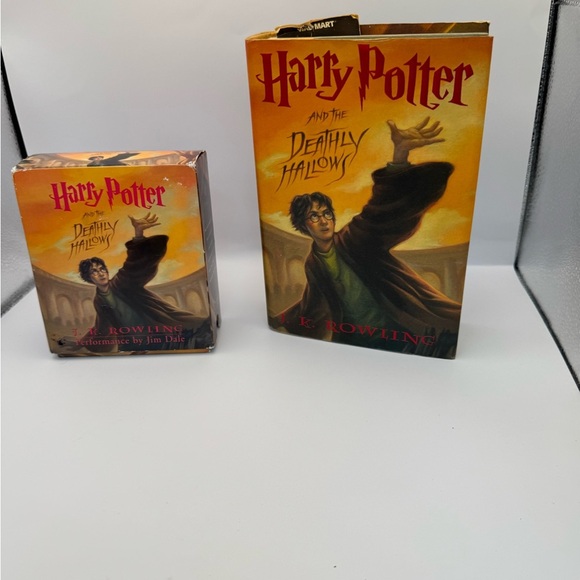 Harry Potter And The Deathly Hollows HC Novel and Audio CD 17 Discs EUC - Picture 1 of 15